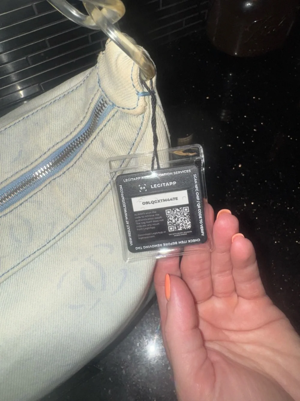 CHANEL Light Blue Denim Shoulder Bag - Picture 4 of 14